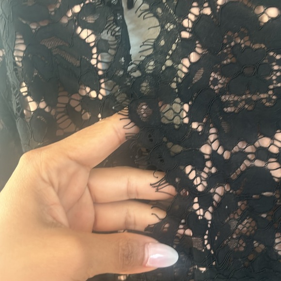 Black backless lacy dress - Picture 7 of 7